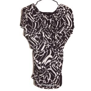 Janette 3:16 black white patterned blouse